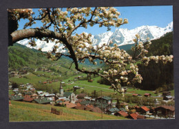 - 54 - Le GRAND-BORNAND (74 H-Savoie) Le Printemps Dans La Station - Vue Générale Sur Le Village - Le Grand Bornand