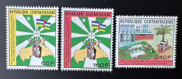 Centrafricaine Central Africa 1988 Mi. A-C 1354 30eme Anniversaire Proclamation République Dove Drapeau Flag Oiseau Bird - Postzegels