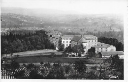 COURPIERE ( 63 ) - Collège St Pierre Et Vue Générale ( C.P.S.M. , Pt - Ft ) - Courpiere