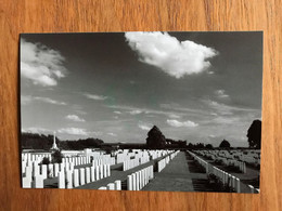 Poelkapelle - Poelcapelle British Cemetery 1914- 1918 Worldwar - Langemark-Poelkapelle