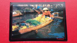 Fruits.Floating Market,Rajaburi - Thaïlande
