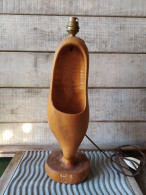 Ancienne Lampe Sabot Sculpté Bois Sabotier Art Populaire - Leuchten & Kronleuchter