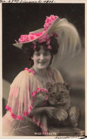 FANTAISIE - Femme - Miss Forgeth - Jeune Femme Avec Un Bébé Tigre Dans Les Bras - Colorisé -  Carte Postale Ancienne - Femmes