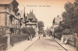 Houlgate * La Rue Des Bains * Villas - Houlgate