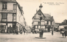 Bourges * La Place Planchat * Rue Des Arènes * Magasin Commerce Chaussures - Bourges