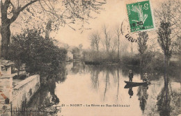 Niort * La Sèvre Au Bas Sablonnier * Bac Passeur - Niort