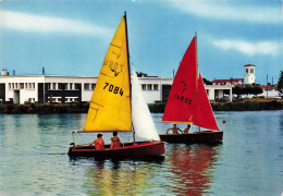 L'aiguillon Sur Mer * Vue Sur Le Plan D'eau * Bateaux Voiles - Autres & Non Classés