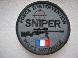 ECUSSON P.N SNIPER FORCE D'INTERVENTION SCRATCH AU DOS 85MM ETAT EXCELLENT - Policia