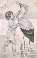 Enfants - Un Bébé Avec Une Cigogne - Les Deux Amis - Carte Postale Ancienne - Children's Drawings