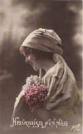 FÊTES & VOEUX - Heureuse Année - Femme Vue De Profil - Turban Sur Ses Cheveux -  Carte Postale Ancienne - Nouvel An