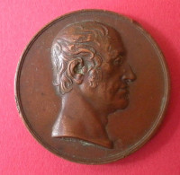 Médaille Francis Henry Egerton Comte De Bridgewater Théologien 1756-1829 Cuivre Diam 4.1 Cm 36g - Monarquía/ Nobleza