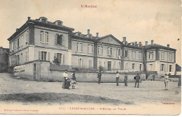 B/192              09    Lezat Sur Leze      -   Place De L'hotel De Ville - Lezat Sur Leze