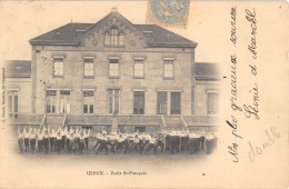 CPA 42 IZIEUX / ECOLE SAINT FRANCOIS - Other & Unclassified