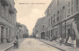 CPA 42 FEURS / RUE DE SAINT ETIENNE - Feurs