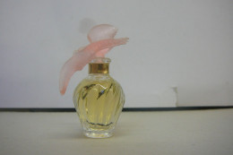 NINA RICCI " L'AIR DU TEMPS : MINI COLOMBE ROSE" SANS BOITE   IMPECCABLE  LIRE ET VOIR!! - Miniatures Womens' Fragrances (in Box)