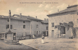 CPA 42 SAINT MARTIN LESTRA / PLACE DE LA CROIX - Otros & Sin Clasificación