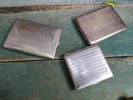 Lot Étuis à Cigarette 1930/1940 Métal Ou Métal Argenté Art Déco - Estuches Para Cigarrillos (vacios)