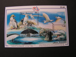 Neuseeland 1996 ,  Bl  56  ,  Delphin Robbe Pinguin - Blokken & Velletjes
