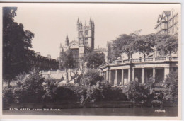 ROYAUME-UNI - ANGLETERRE - BATH - ROMAN BATH - ABBEY FROM THE RIVER - Bath