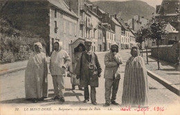 FRANCE - Puy De Dôme - Le Mont Dore - Baigneurs - Retour Du Bain - LL. - Carte Postale Ancienne - Le Mont Dore