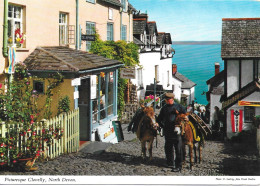 CLOVELLY, NORTH DEVON, ENGLAND. UNUSED POSTCARD   Zf1 - Clovelly