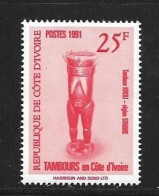 COTE D'IVOIRE 1991 TAMBOURS EN COTE-D'IVOIRE  YVERT N°881   NEUF MNH** - Côte D'Ivoire (1960-...)