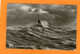 Storm Over De Pier Van IJmuiden - - IJmuiden