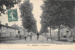 CPA 52 PERTHES / LA GRANDE ROUTE - Autres & Non Classés