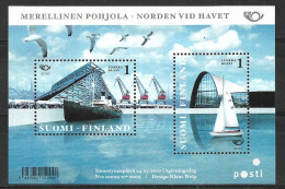 FINLAND 2010 LIFE BY THE SEA MNH - Hojas Bloque