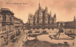 ITALIE - Milano - Piazza Del Duomo - Carte Postale Ancienne - Milano (Mailand)