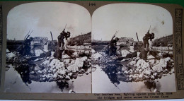 PHOTO STEREOSCOPIQUE WW1 SOLDATS ANGLAIS DEMINANT UN PONT WWI ENGLISH SOLDIERS RETIRE MINE ACROSS CROZAT CANAL - 1914-18