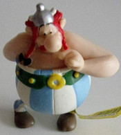 Plastoy Figurine Obelix  Bouquet De Fleurs 2002 Etat Neuf - Poppetjes - Plastic