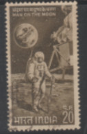 USED STAMP FROM 1969 INDIA ON The 1st Man On The Moon/SPACE/Astronaut On MOON - Gebraucht