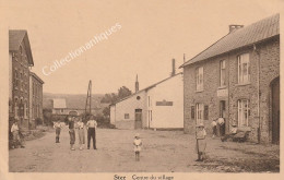 CPA Ster - Centre Du Village -  Circulée - Divisée - Animée  11 Août 1946 - Stavelot