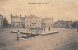 CPA 55 LEROUVILLE / PLACE DE LA MAIRIE - Autres & Non Classés