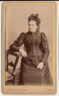 Photographie XIXe CDV Portrait De Eugénie Léocadie Pigné (1839-1907) Servante Photographe Muller Rault Paris - Persone Identificate