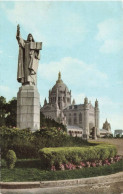 FRANCE - Lisieux - Statue De Sainte Thérèse Et La Basilque - Carte Postale - Lisieux