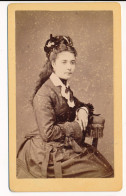 Photographie XIXe CDV Portrait De Madame PIETRI Photographe Graziani Bastia Corse - Personnes Identifiées