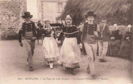 FRANCE - Bretagne - Au Pays Des Jolis Chupenn - La Gavotte D'Honneur - Carte Postale Ancienne - Autres & Non Classés