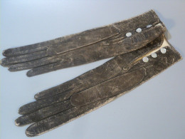 Ancienne Paire De Gants Femme En Cuir Vers 1900 - Otros & Sin Clasificación