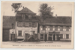 67 - BRUMATH - Place De La Liberte Et Monument Aux Morts - Tabac Fleischel - Cpa - Bas Rhin - Brumath