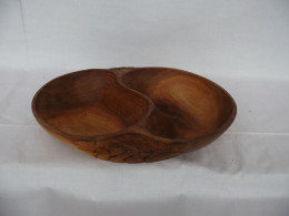 Vintage Carved Wooden Bowl With Two Slots #1625 - Platos