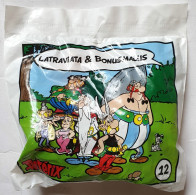 Sachet De 2 FIGURINES ASTERIX MC DONALD'S 2019 LATRAVIATA & MME BONUSMALUS 12 - Asterix & Obelix