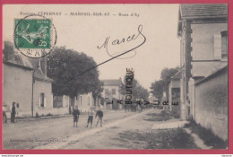 51 - MAREUIL SUR AY---( Environs D'Epernay ) -Route D'Ay----animé - Mareuil-sur-Ay