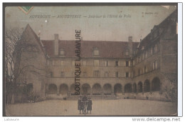 63 - AIGUEPERSE--Interieur De L'Hotel De Ville--animé--carte Toilée Colorisée- - Aigueperse