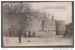 95--BEAUMONT SUR OISE--Remparts De L'ancien Chateau Fort--animé - Beaumont Sur Oise