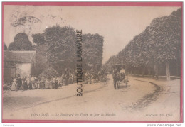 95 - PONTOISE-- Le Boulevard Des Fossés Un Jour De Marché--attelage----animé - Pontoise