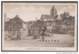 76----FONTAINE LE DUN---La Place Du Marché---automobiles---   Cpsm Pf - Fontaine Le Dun