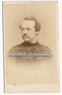 Photographie XIXe CDV Portrait De H. Miller Premier Lieutenant D'Infanterie Photographe Petersen Suède Suèdois - Persone Identificate