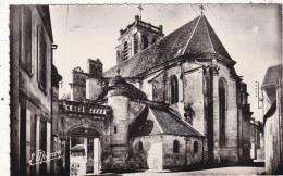 89. SAINT BRIS LE VINEUX. CPA.  ABSIDE DE L'EGLISE ET LA PORTE DU CHATEAU. ANNEE 1957 - Saint Bris Le Vineux